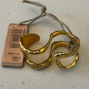 NEW UNO de 50 Stamped Gold SWAGGY 2 Finger Statement Ring